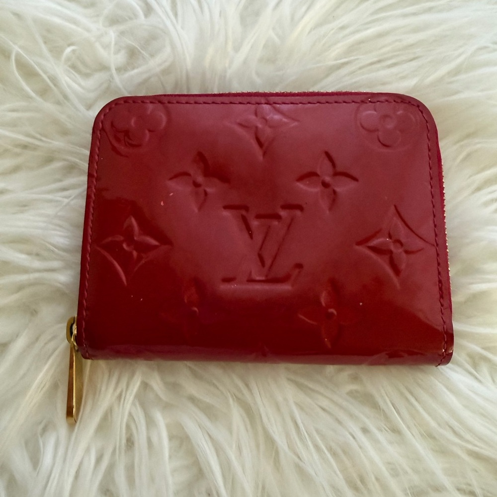 Louis Vuitton Vernis Cherry Red Zipper
Coin Purse - Picture 2 of 8